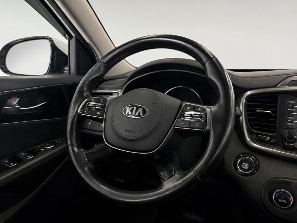Kia Sorento III Prime Рестайлинг с пробегом 2018 года, цена 2 899 000 рублей, 93000 км, внедорожник, Автокод Объявления
