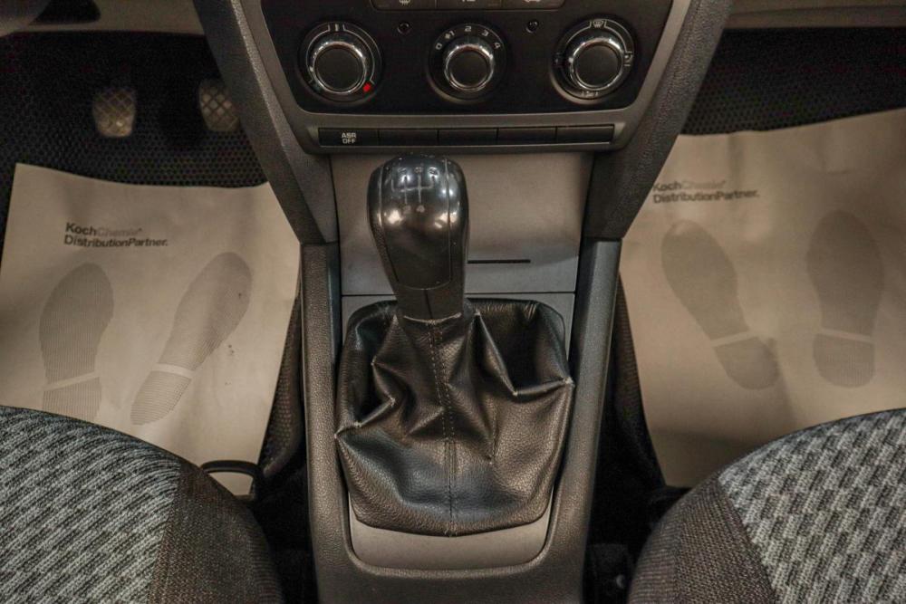 Skoda Octavia II (A5) Рестайлинг Челябинск  - изображение 14
