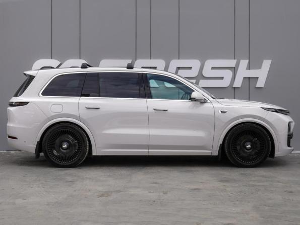 Li Auto (Lixiang) L9 I с пробегом 2023 года, цена 7 440 000 рублей, 30849 км, внедорожник, Автокод Объявления