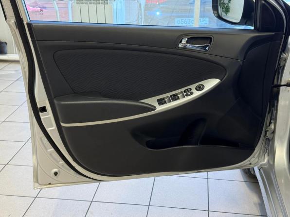 Hyundai Solaris I с пробегом 2012 года, цена 784 000 рублей, 169000 км, седан, Автокод Объявления