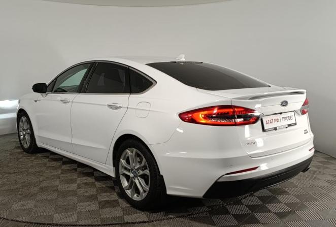Ford Fusion (North America) II Рестайлинг с пробегом 2018 года, цена 1 350 000 рублей, 115000 км, седан, Автокод Объявления
