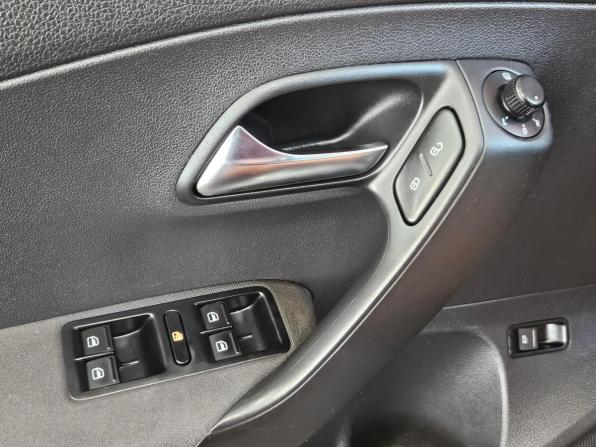 Volkswagen Polo V с пробегом 2014 года, цена 740 000 рублей, 209990 км, седан, Автокод Объявления
