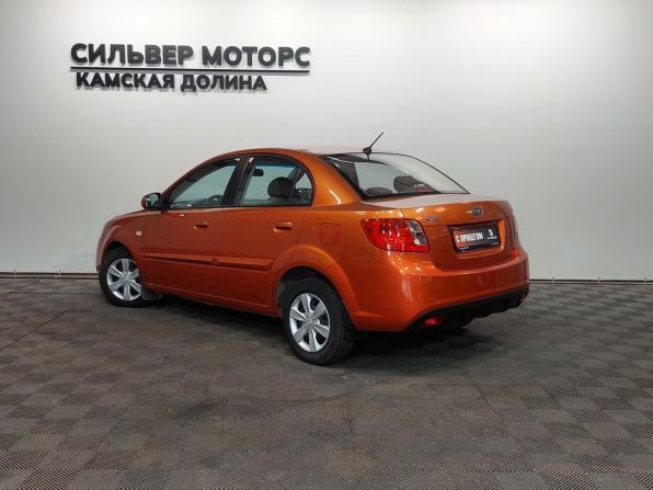 Kia Rio II Рестайлинг с пробегом 2010 года, цена 499 000 рублей, 157648 км, седан, Автокод Объявления