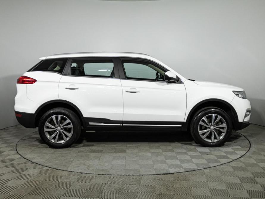 Geely Atlas I Санкт-Петербург  - изображение 4