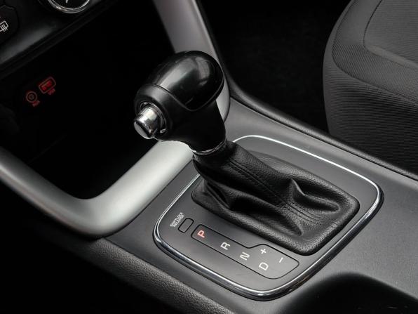 Kia Ceed II Рестайлинг с пробегом 2017 года, цена 1 144 000 рублей, 158154 км, хэтчбек, Автокод Объявления