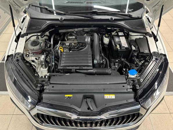 Skoda Octavia IV (A8) с пробегом 2022 года, цена 2 111 500 рублей, 57424 км, лифтбек, Автокод Объявления