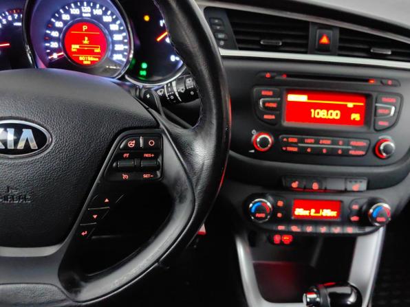 Kia Ceed II Рестайлинг с пробегом 2018 года, цена 1 469 000 рублей, 60155 км, хэтчбек, Автокод Объявления