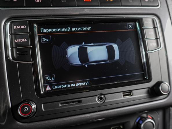 Volkswagen Polo V Рестайлинг с пробегом 2018 года, цена 1 349 000 рублей, 168407 км, седан, Автокод Объявления