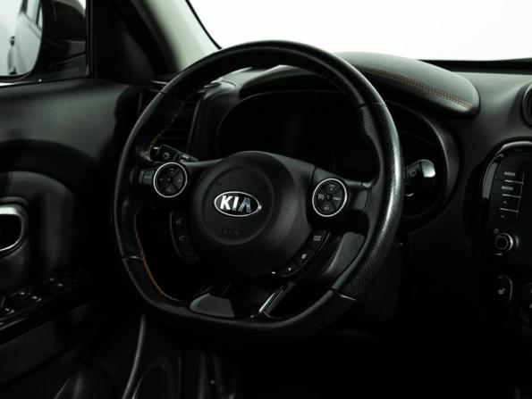 Kia Soul II Рестайлинг с пробегом 2017 года, цена 1 520 000 рублей, 92359 км, хэтчбек, Автокод Объявления