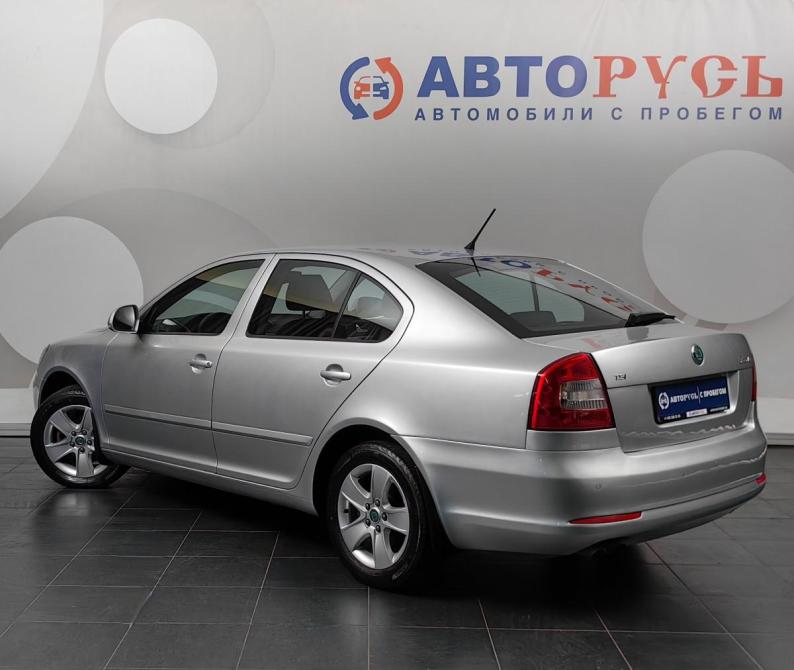 Skoda Octavia II (A5) Рестайлинг Москва  - изображение 2