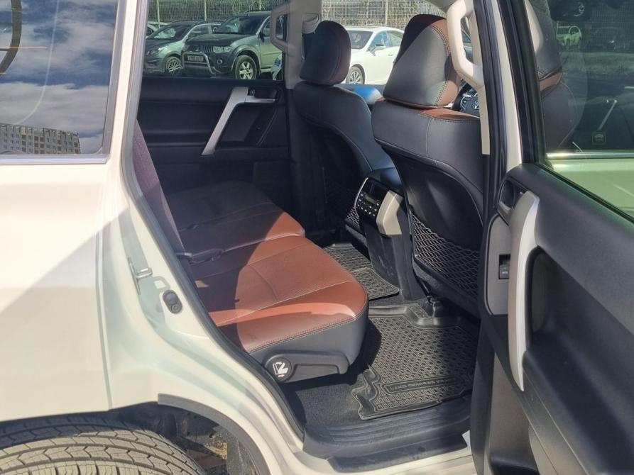 Toyota Land Cruiser Prado 150 Series Рестайлинг 2 Екатеринбург  - изображение 37