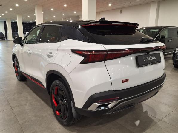 Omoda C5 I с пробегом 2022 года, цена 1 600 000 рублей, 39942 км, внедорожник, Автокод Объявления