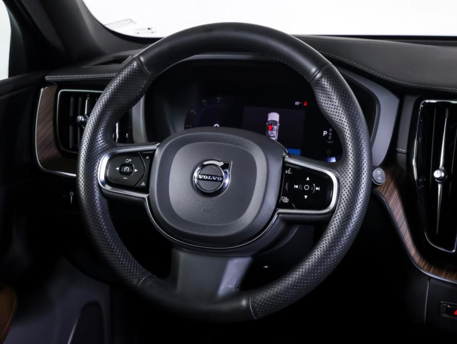 Volvo XC60 II Рестайлинг Москва  - изображение 14