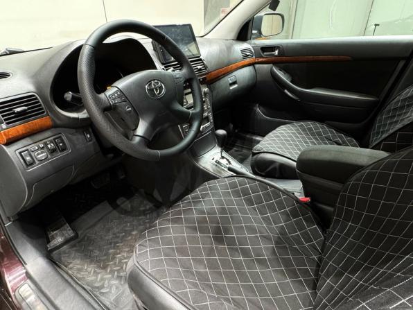 Toyota Avensis II Рестайлинг с пробегом 2008 года, цена 960 000 рублей, 202285 км, седан, Автокод Объявления