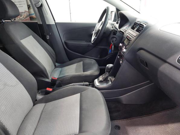 Volkswagen Polo V с пробегом 2012 года, цена 650 000 рублей, 208500 км, седан, Автокод Объявления