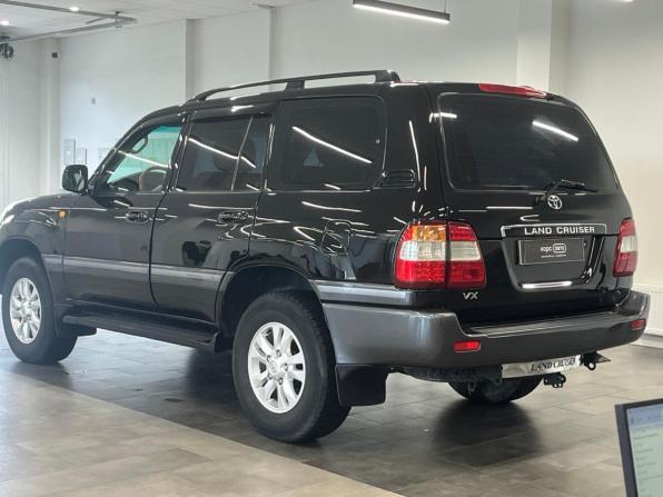 Toyota Land Cruiser 100 Series Рестайлинг 2 с пробегом 2006 года, цена 2 793 000 рублей, 277000 км, внедорожник, Автокод Объявления
