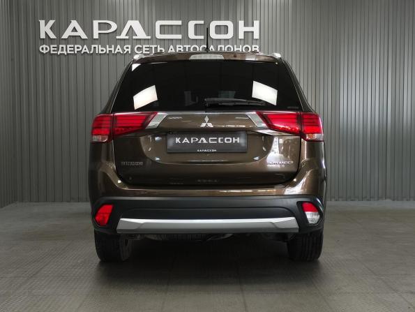 Mitsubishi Outlander III Рестайлинг 2 с пробегом 2015 года, цена 1 682 000 рублей, 193616 км, внедорожник, Автокод Объявления