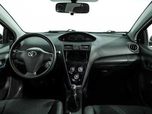 Toyota Yaris II с пробегом 2008 года, цена 549 585 рублей, 121230 км, седан, Автокод Объявления