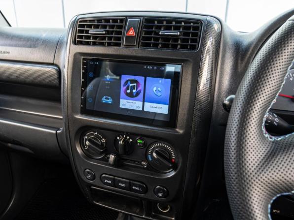 Suzuki Jimny III Рестайлинг 1 с пробегом 2011 года, цена 1 020 000 рублей, 157765 км, внедорожник, Автокод Объявления