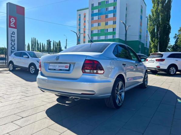 Volkswagen Polo V Рестайлинг с пробегом 2019 года, цена 1 195 300 рублей, 122096 км, седан, Автокод Объявления