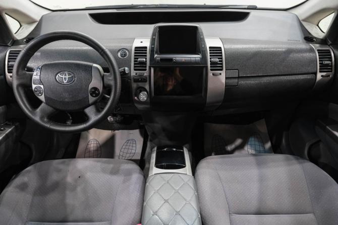 Toyota Prius II Рестайлинг (XW20) с пробегом 2008 года, цена 859 000 рублей, 320000 км, лифтбек, Автокод Объявления