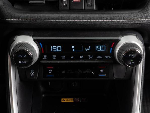 Toyota RAV4 V (XA50) с пробегом 2023 года, цена 4 240 000 рублей, 33839 км, внедорожник, Автокод Объявления