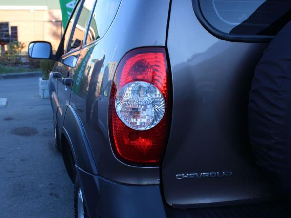 Chevrolet Niva I Рестайлинг с пробегом 2013 года, цена 379 000 рублей, 158599 км, внедорожник, Автокод Объявления