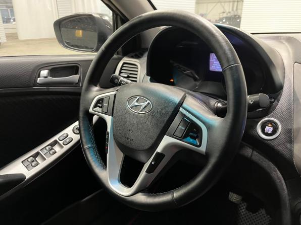 Hyundai Solaris I Рестайлинг с пробегом 2014 года, цена 850 000 рублей, 152736 км, седан, Автокод Объявления