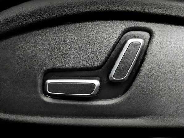 Geely Atlas II с пробегом 2024 года, цена 2 850 000 рублей, 31300 км, внедорожник, Автокод Объявления