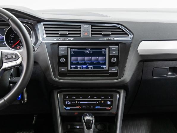 Volkswagen Tiguan II Рестайлинг с пробегом 2022 года, цена 3 048 000 рублей, 37155 км, внедорожник, Автокод Объявления