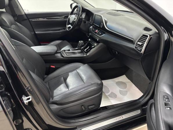 Hyundai Grandeur VI с пробегом 2017 года, цена 1 670 000 рублей, 166063 км, седан, Автокод Объявления
