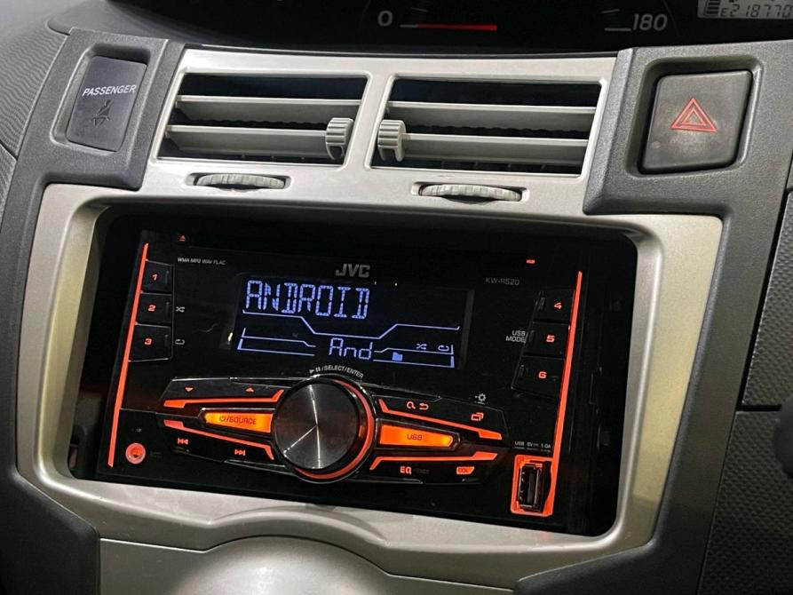 Toyota Vitz II (XP90) Новосибирск  - изображение 20