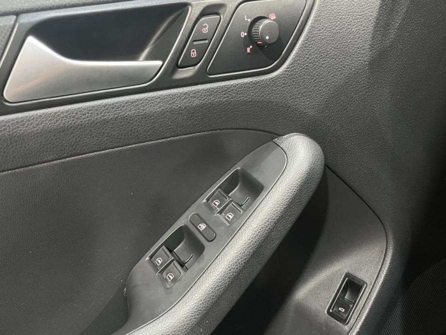 Volkswagen Jetta VI Курск  - изображение 14
