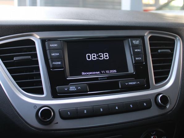 Hyundai Solaris II с пробегом 2019 года, цена 1 049 000 рублей, 145008 км, седан, Автокод Объявления