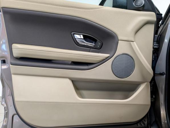 Land Rover Range Rover Evoque I Рестайлинг с пробегом 2018 года, цена 2 415 000 рублей, 146051 км, внедорожник, Автокод Объявления