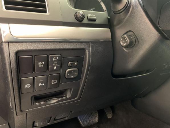 Toyota Land Cruiser 200 Series Рестайлинг 2 с пробегом 2019 года, цена 6 790 000 рублей, 234130 км, внедорожник, Автокод Объявления