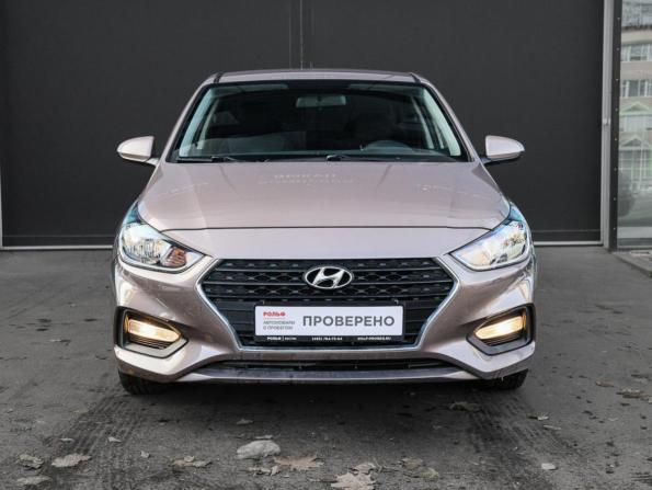 Hyundai Solaris II с пробегом 2018 года, цена 1 550 000 рублей, 27199 км, седан, Автокод Объявления
