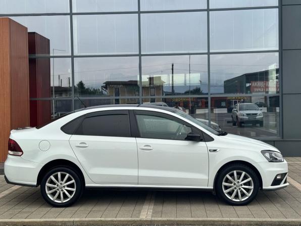 Volkswagen Polo V Рестайлинг с пробегом 2016 года, цена 990 000 рублей, 181834 км, седан, Автокод Объявления