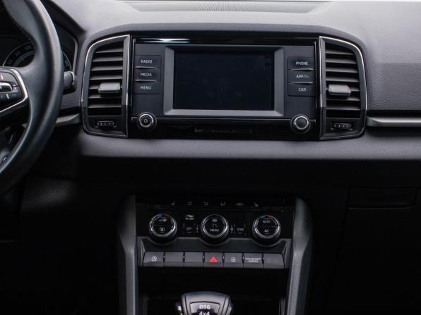 Skoda Karoq I с пробегом 2021 года, цена 2 320 000 рублей, 110618 км, внедорожник, Автокод Объявления