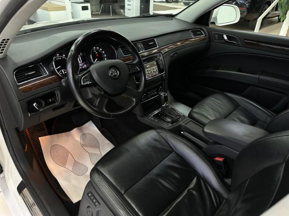 Skoda Superb II Рестайлинг с пробегом 2013 года, цена 1 340 000 рублей, 176470 км, лифтбек, Автокод Объявления