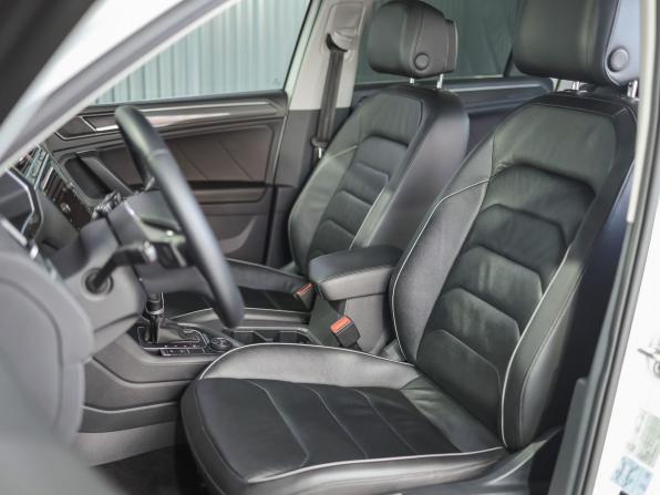 Volkswagen Tiguan II с пробегом 2018 года, цена 2 799 000 рублей, 180028 км, внедорожник, Автокод Объявления