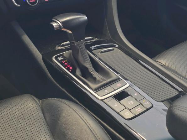 Kia Optima IV Рестайлинг с пробегом 2019 года, цена 2 019 000 рублей, 102292 км, седан, Автокод Объявления