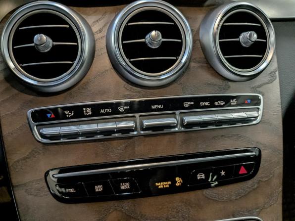 Mercedes-Benz GLC I (X253) Рестайлинг с пробегом 2021 года, цена 4 120 000 рублей, 111181 км, внедорожник, Автокод Объявления