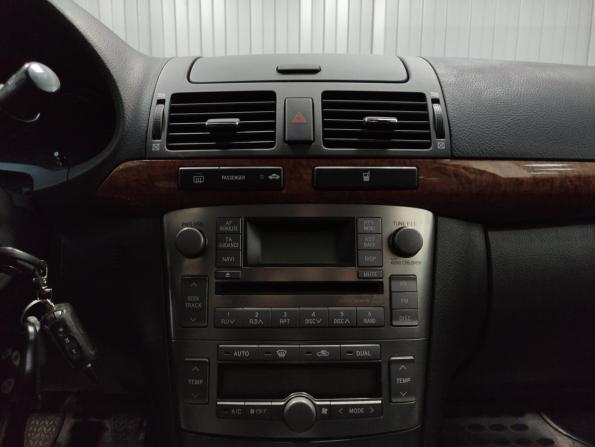 Toyota Avensis II Рестайлинг с пробегом 2008 года, цена 927 000 рублей, 193628 км, седан, Автокод Объявления