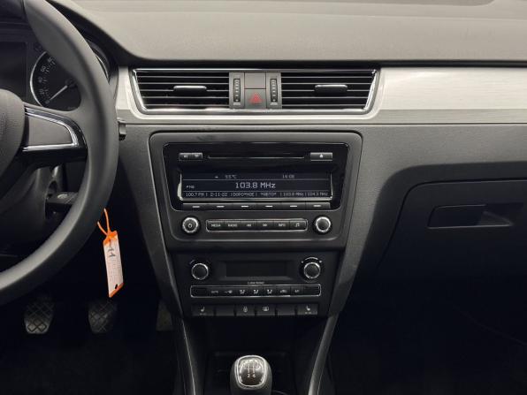 Skoda Rapid I с пробегом 2014 года, цена 900 000 рублей, 191992 км, лифтбек, Автокод Объявления
