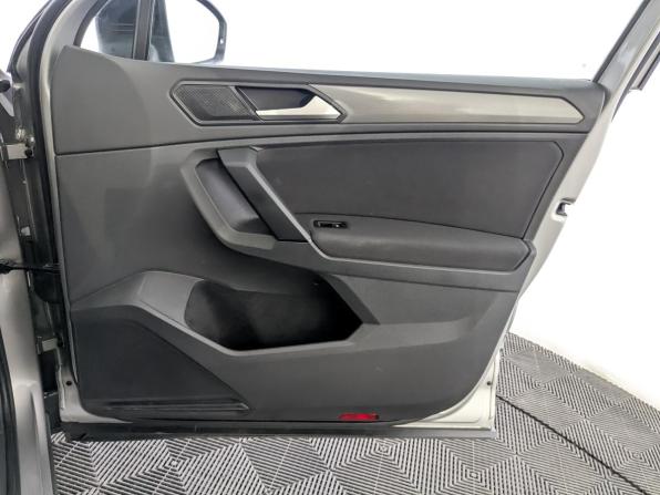 Volkswagen Tiguan II с пробегом 2019 года, цена 2 690 000 рублей, 73109 км, внедорожник, Автокод Объявления