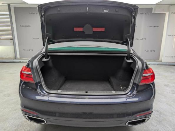 BMW 7 серии VI (G11/G12) с пробегом 2016 года, цена 3 797 000 рублей, 197958 км, седан, Автокод Объявления