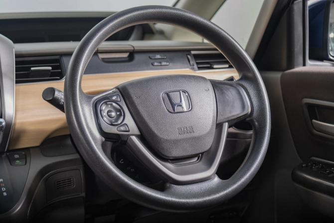 Honda Freed II с пробегом 2017 года, цена 1 529 000 рублей, 157000 км, компактвэн, Автокод Объявления