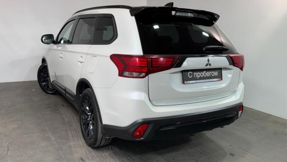 Mitsubishi Outlander III Рестайлинг 3 Санкт-Петербург  - изображение 4