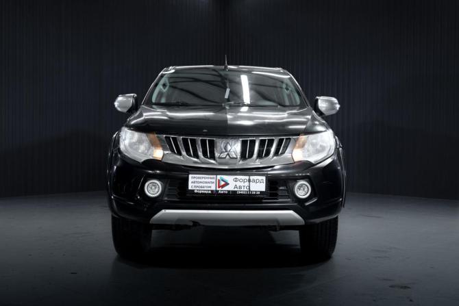 Mitsubishi L200 V с пробегом 2015 года, цена 1 430 000 рублей, 343001 км, пикап, Автокод Объявления